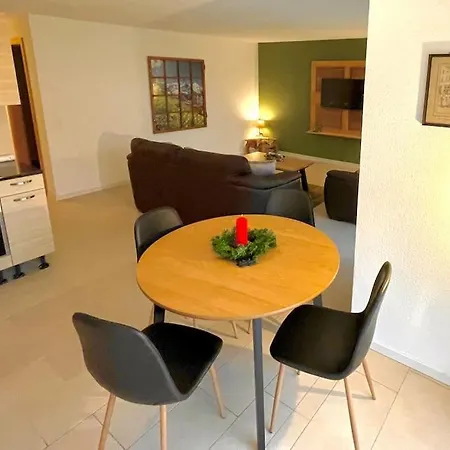 Romantic Swiss Alp With & Mountains Apartmán