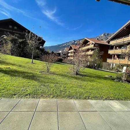 Romantic Swiss Alp With & Mountains Apartmán